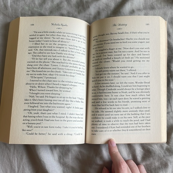 The Wedding by Nicholas Sparks - Picture 3 of 3